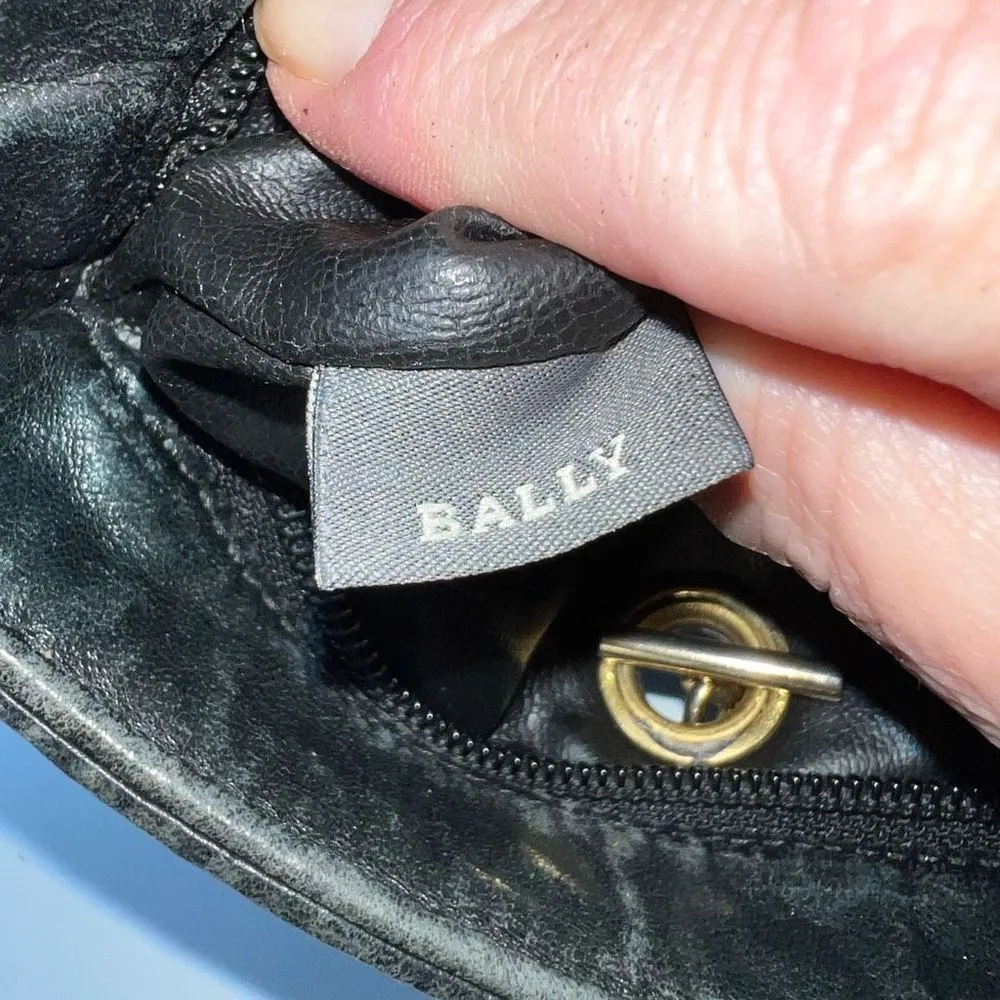 Bally‎ Quilted Lambskin Leather Gold Hardware Shoulder Bag Made in Italy Black - Image 12