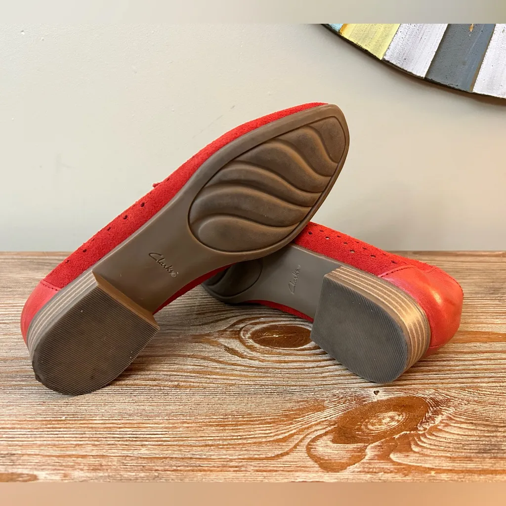 Clarks Juliet Hayes Red Perforated Suede Loafers Comfort Shoe, Slip on - Image 9