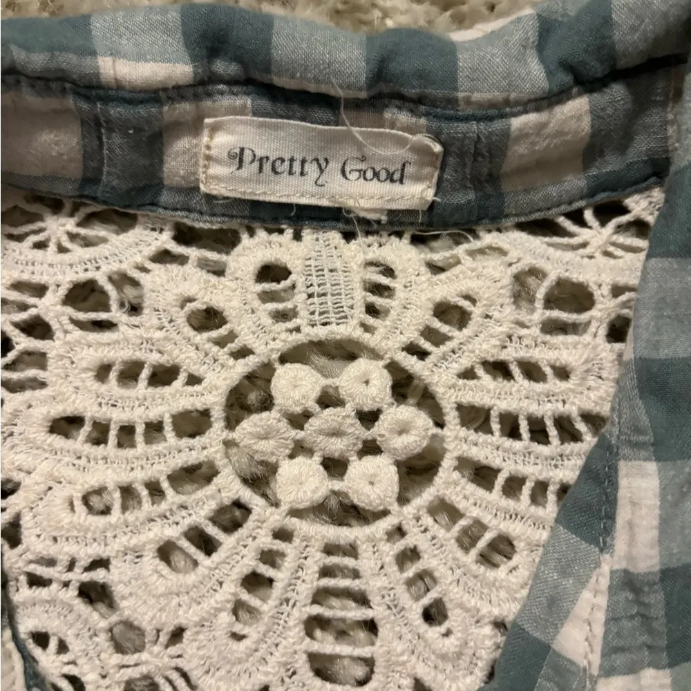 Pretty Good Green and White Button Down Shirt Size M - Image 3