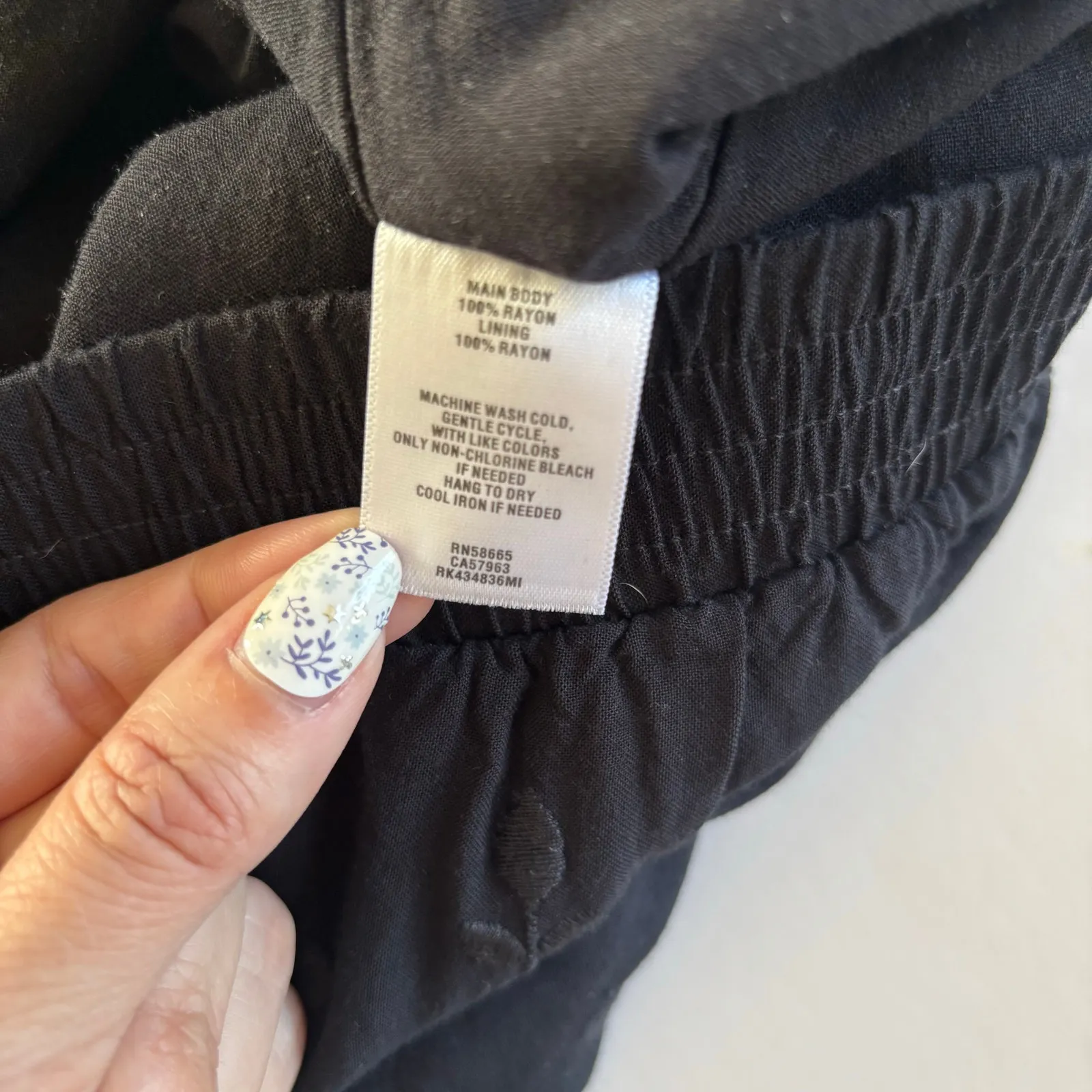 Abound Black Eyelet Pull-On Stretchy Shorts Women’s Large Summer Boho Floral - Image 6