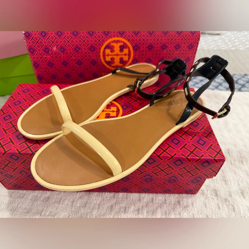 Tory Burch Strap Rubber Sandals size 8 - Adorable! GUC! - Image 6