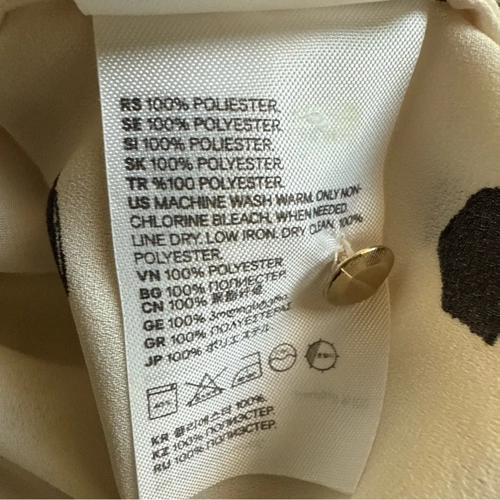 H&M Women's Cream & Black Long Sleeve Blouse Size M - Image 6