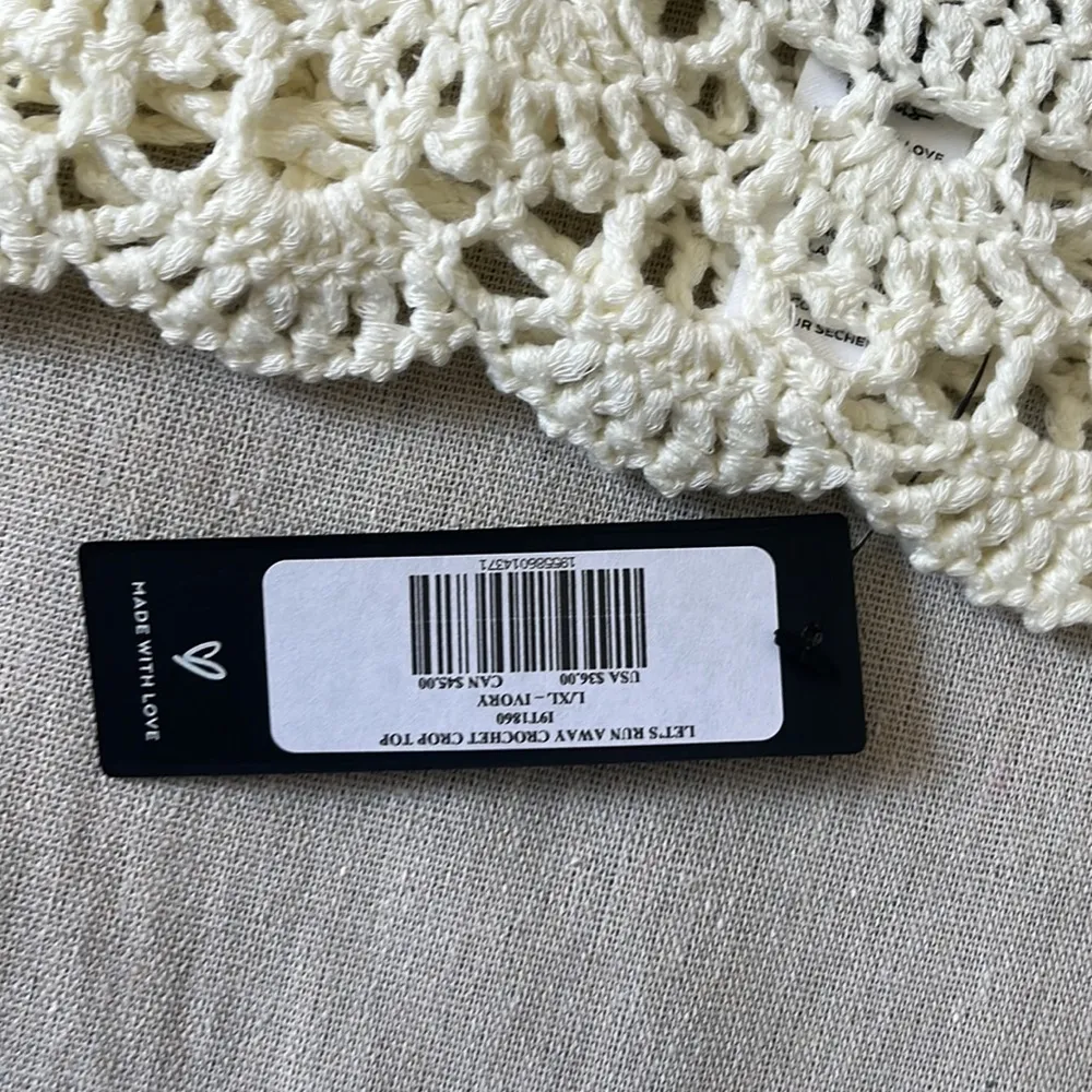 Lulus Let's Run Away Ivory Crochet Halter Crop Top size L/XL - Image 5