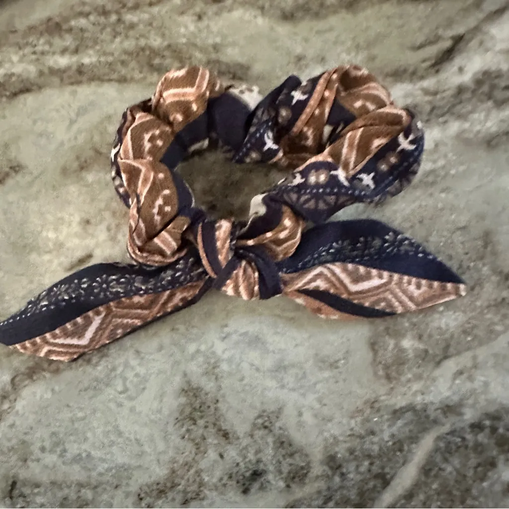 Patterned Hair Scrunchies Set - Image 2