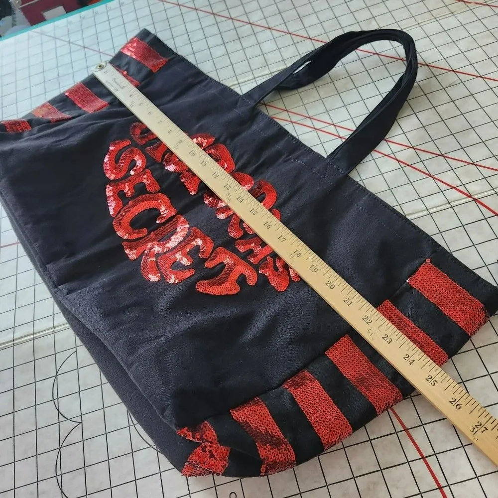 Victoria's Secret Sequin Lip Zip Shoulder Tote Weekend Duffle Gym Black Bag - Image 5