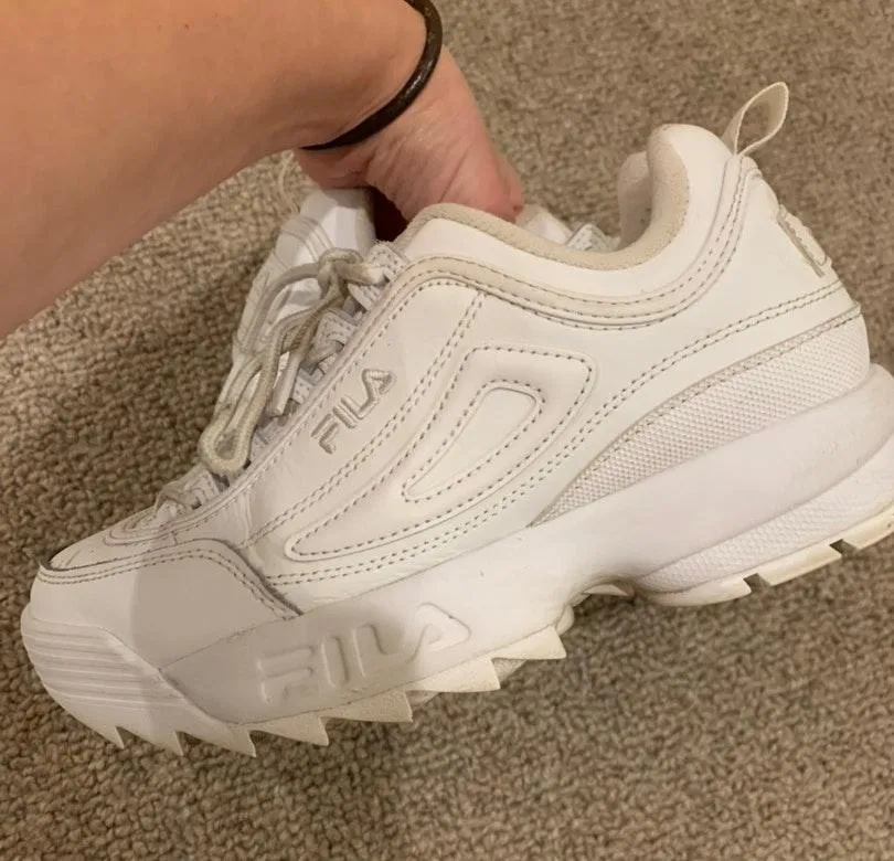 FILA Slightly Worn - Image 5