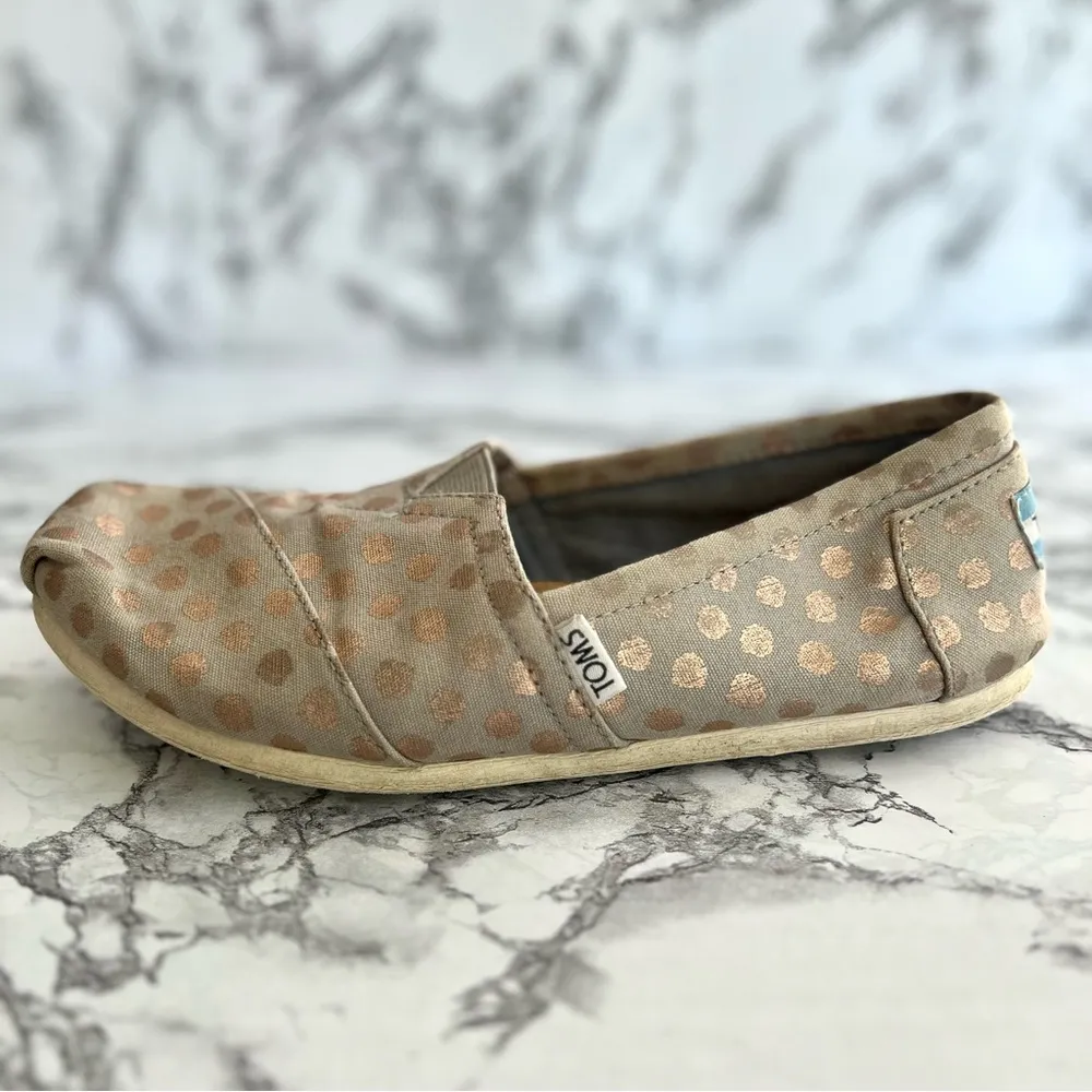 Toms Drizzle Loafers 8 Gray Rose Gold Polka Dot Casual Flats - Image 10