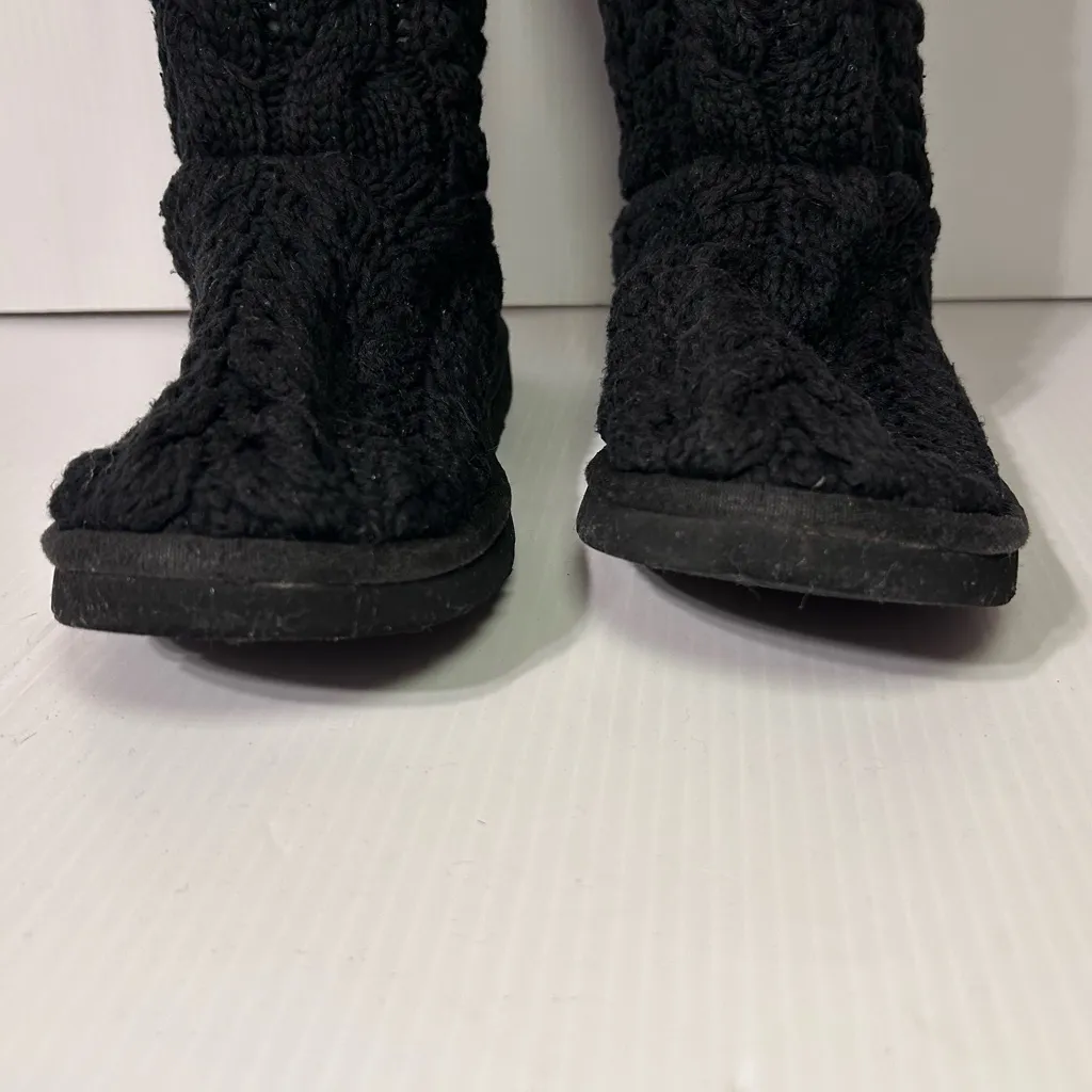 UGG S/N 3177 black knit winter boots women size 7 - Image 6