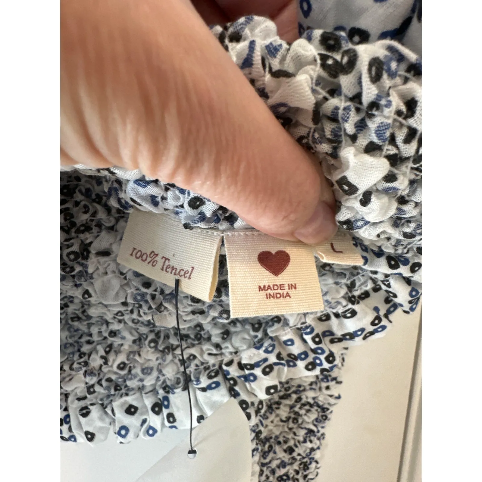 Alix of Bohemia Maisie Domino Smocked Puff Sleeve Top Blue White Floral NWT Sz L Size L - Image 6