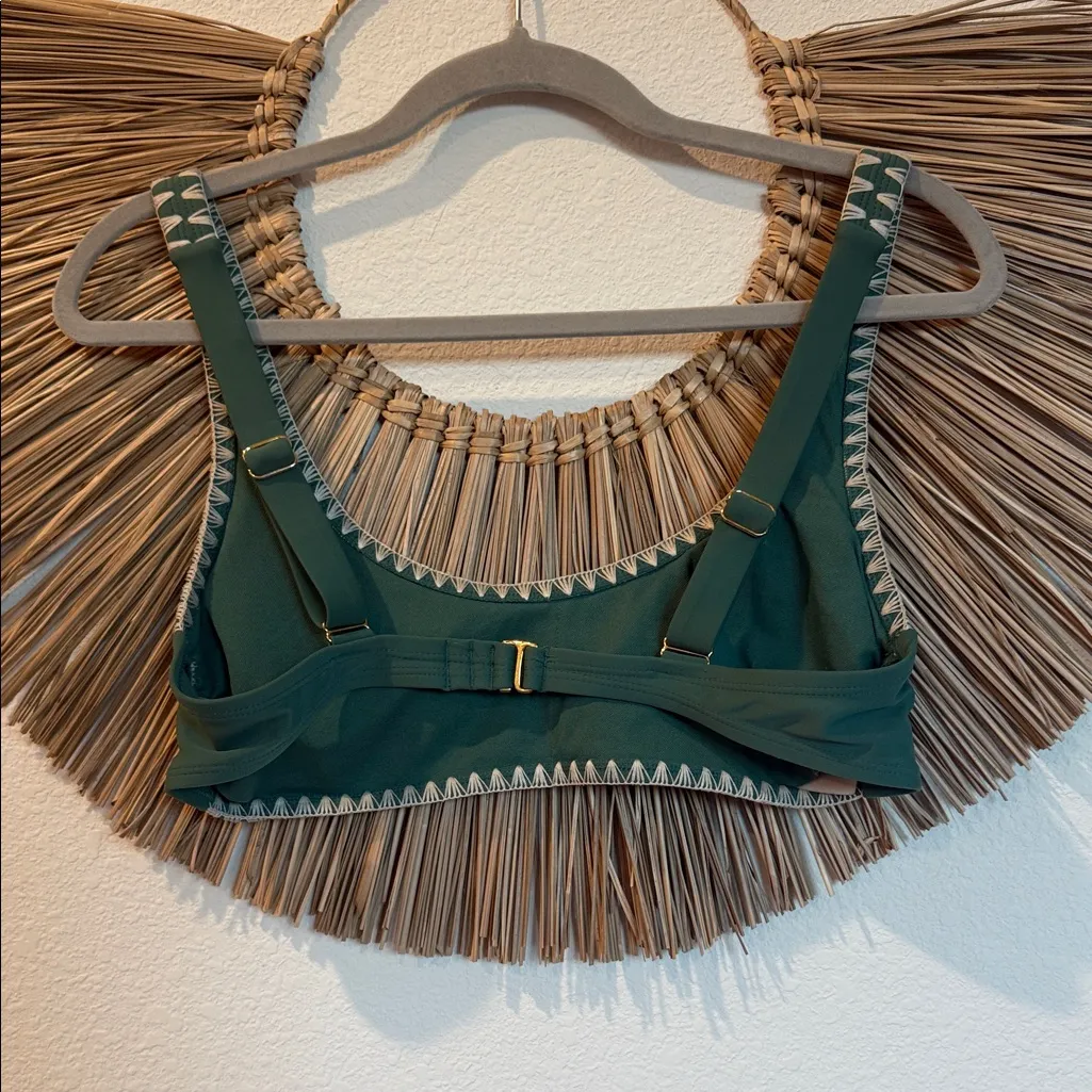 Xhilaration Green Crop Top with White Trim - Image 6