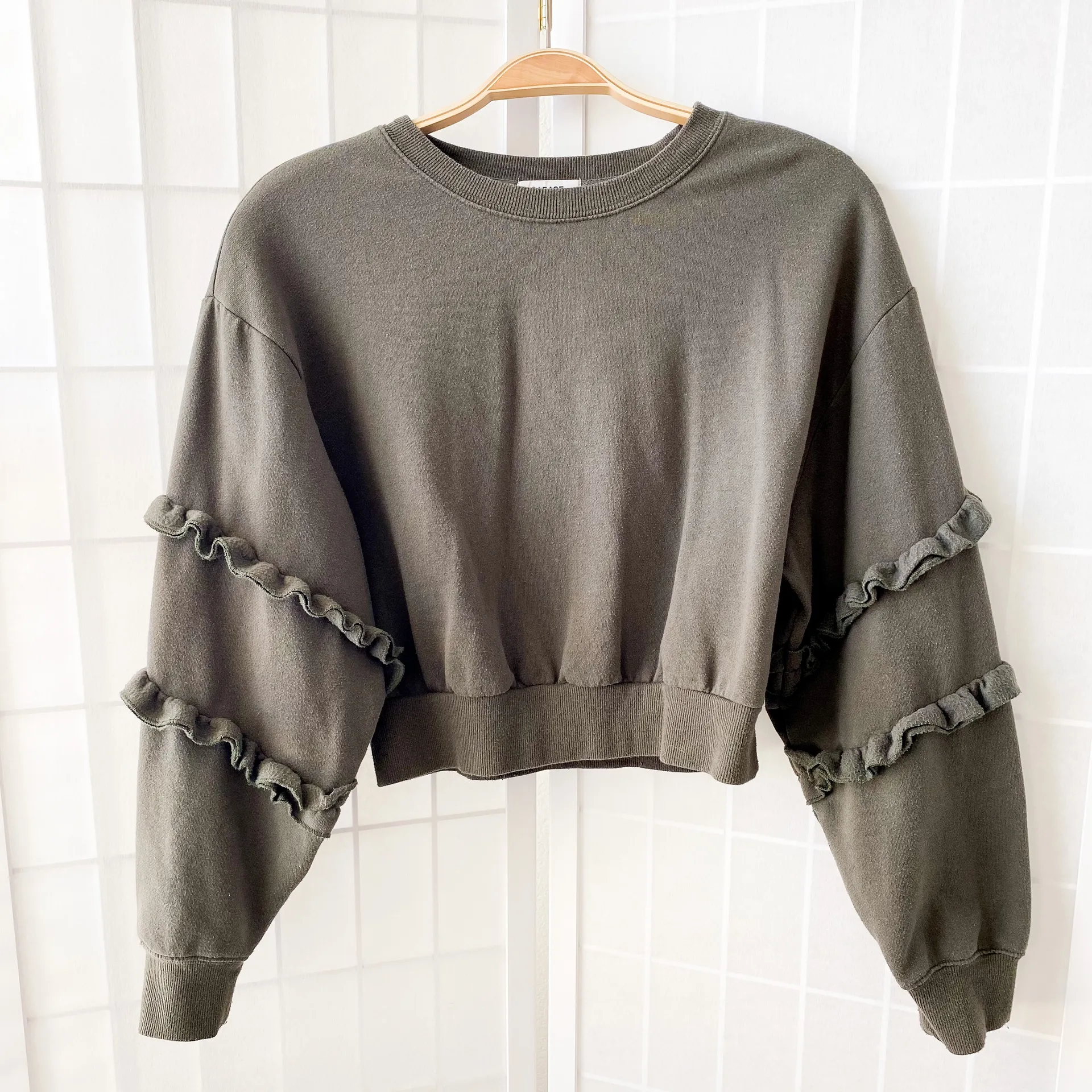 Olive Green Ruffled Sleeve Crop Sweatshirt - Image 9