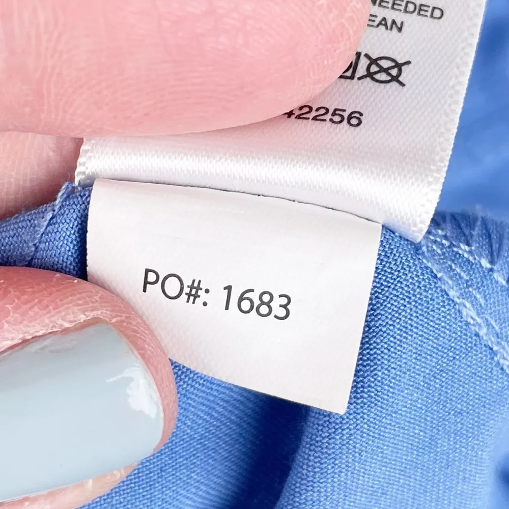 Figs Casma Three-Pocket Scrub Top Ceil Blue Aya Healthcare Embroidered Medium - Image 7