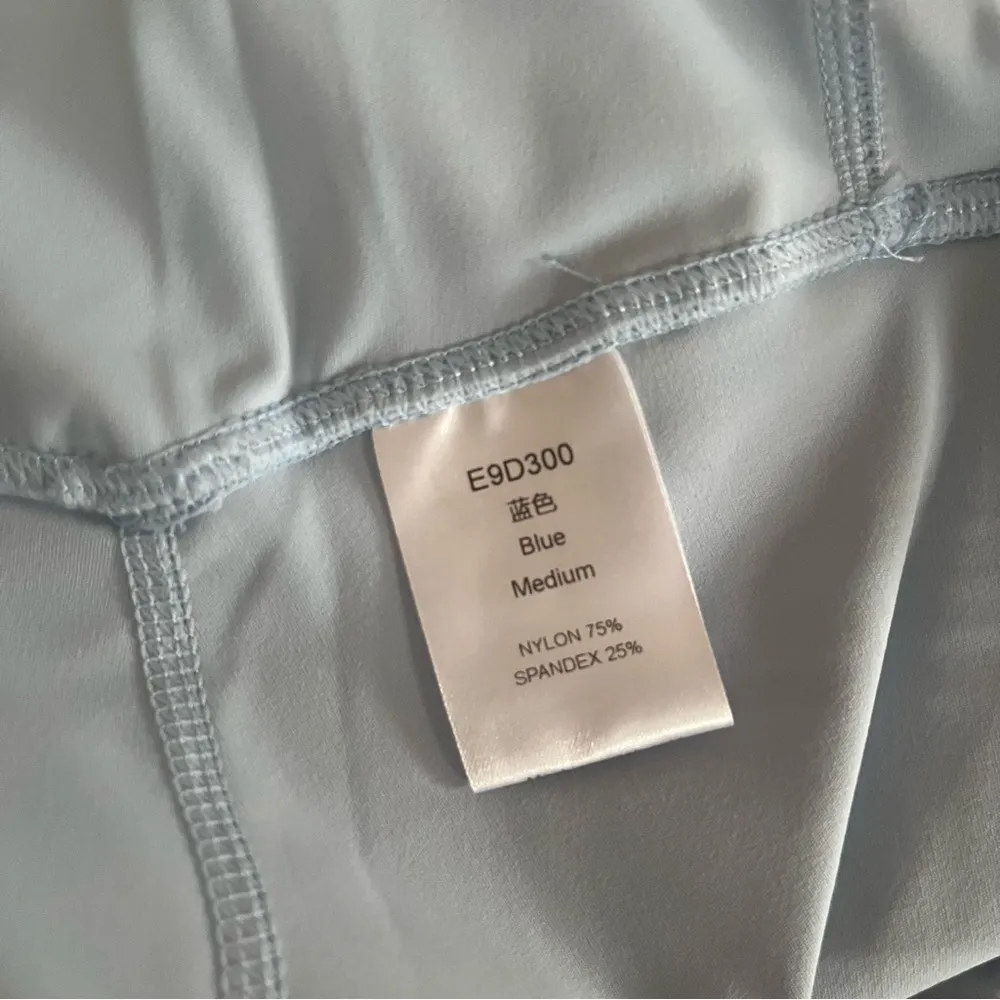 Crossover Flare Leggings Size M - Image 8