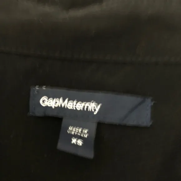 3/$15 Gap maternity long‎ sleeves  Black Button Up - Image 2