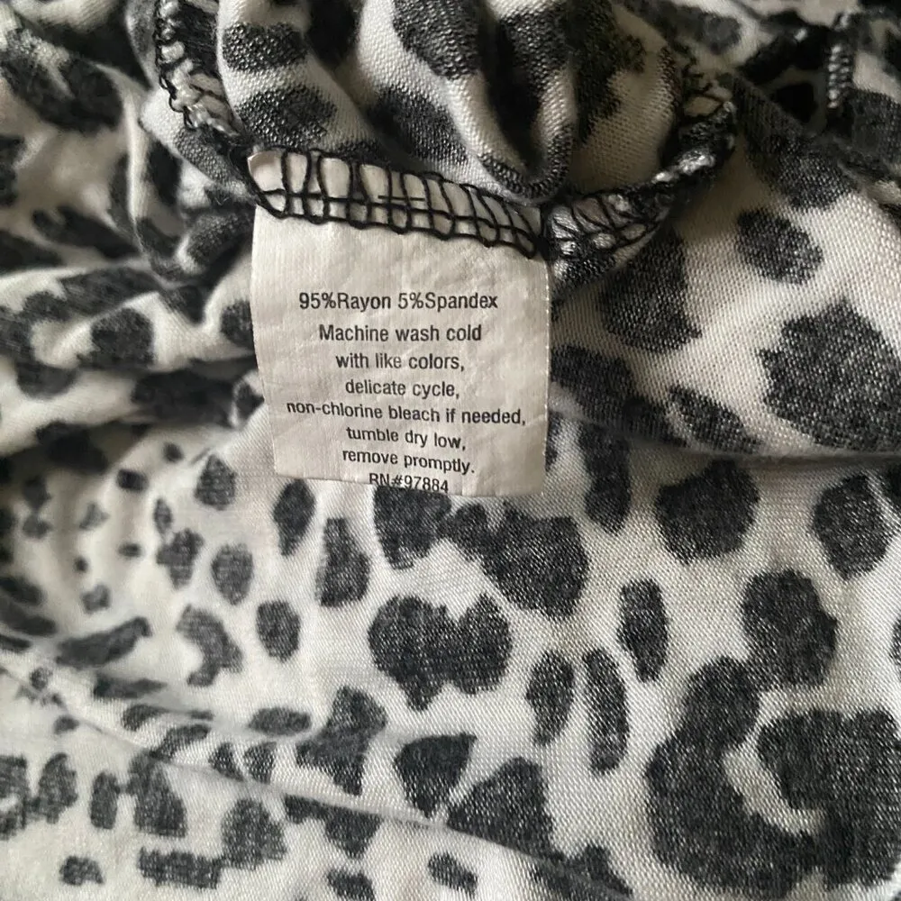 Tart Intimates women's medium black and white animal print sleepwear chemise - Image 8