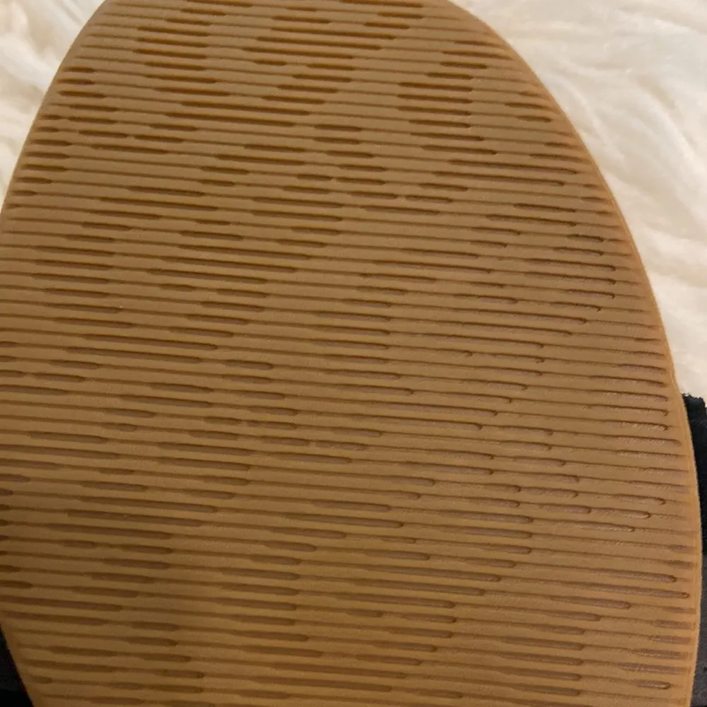 UGG Sandals size 11 so beautiful color black BNWOT please see all photos - Image 6