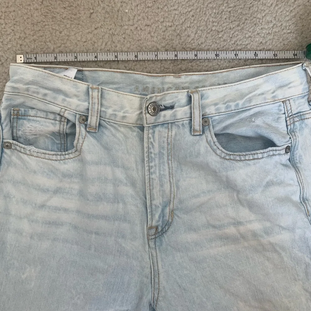 American Eagle Light, Acid Washed Jeans - Image 4