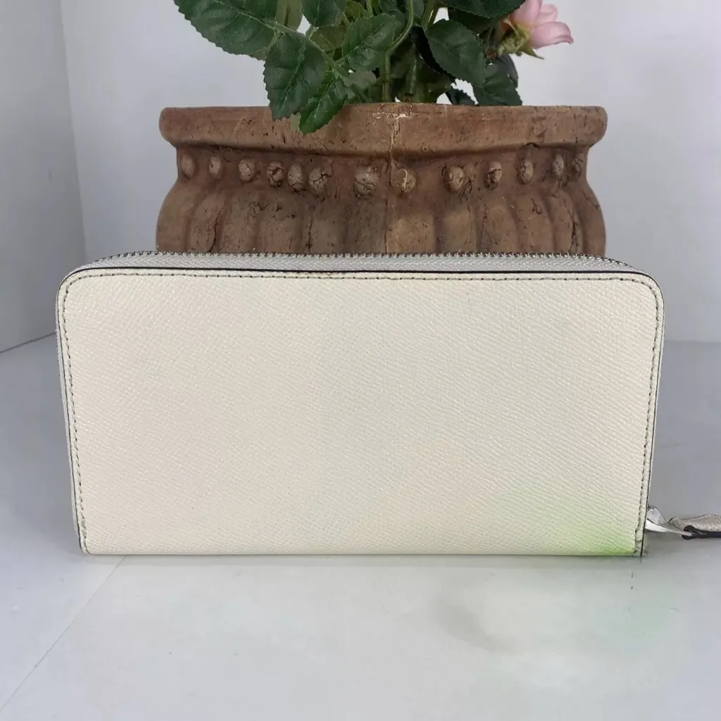 Coach Heart Bandana Rivets wallet Crossgrain leather - Image 4