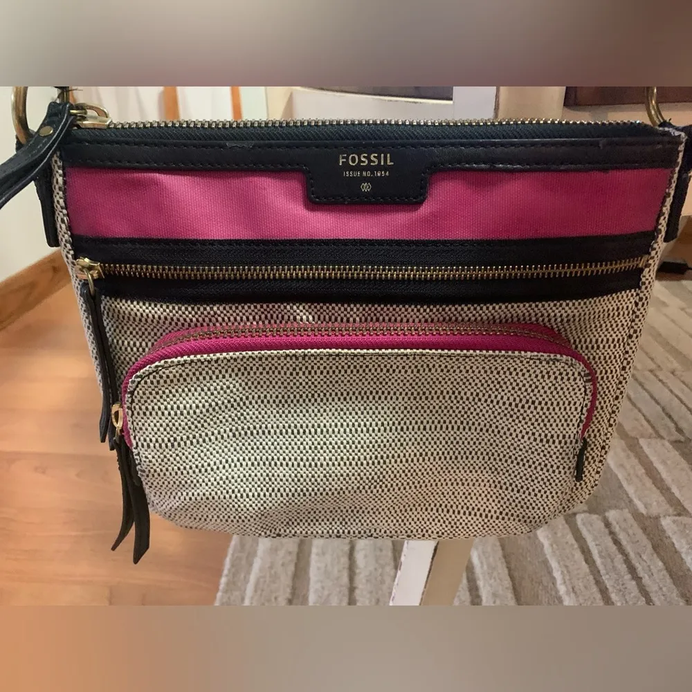 Fossil Crossbody Purse / Bag with Adjustable Strap NICE - Image 2