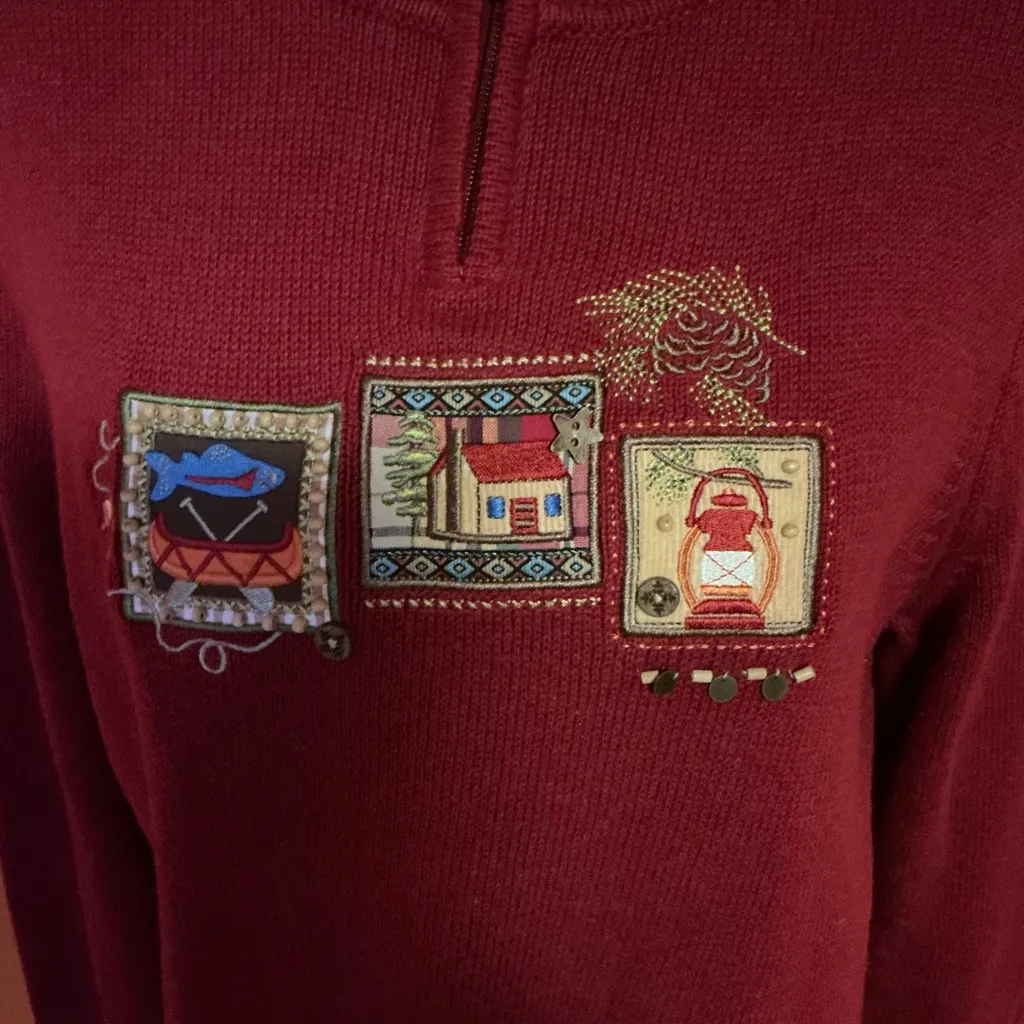 Y2K Kitschy Embroidered Sweater Cottagecore Cabin Lantern Fish Motif Zip Neck Size L - Image 5