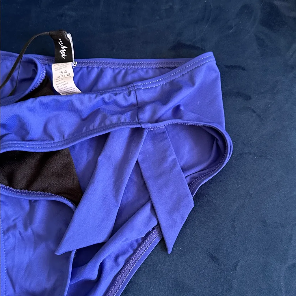 Cobalt blue bathing suit bottoms size XL - Image 4