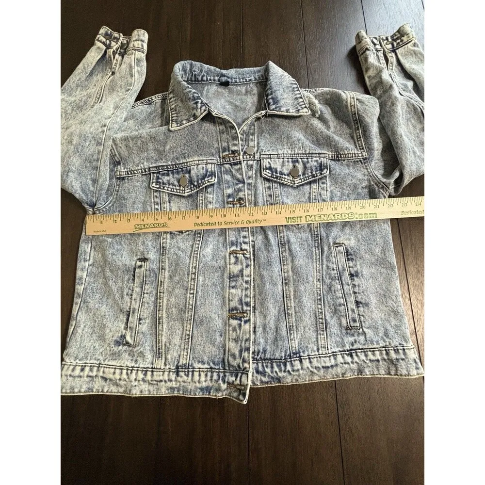 SHEIN Woman’s Light Wash Blue Denim Jean Jacket Size L Button Down - Image 3
