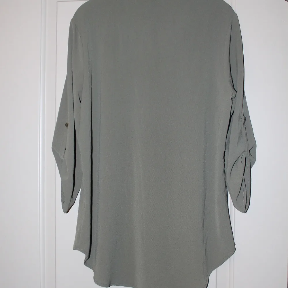 Moa Moa Green Shirt Women’s Medium - Image 2