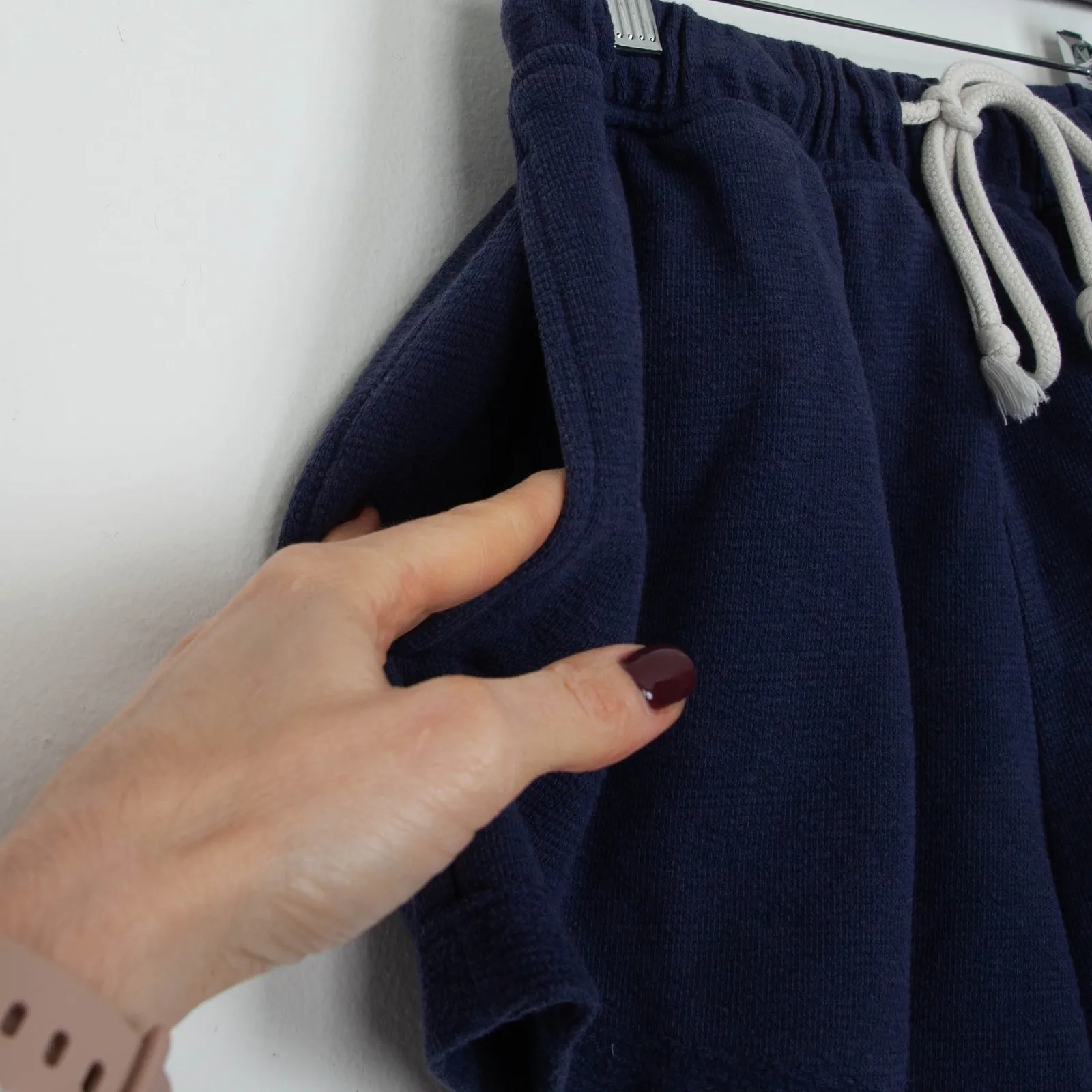 Aerie Womens Navy Blue High Waist Sweat Shorts Drawstring Waist Size XS Pockets - Image 3