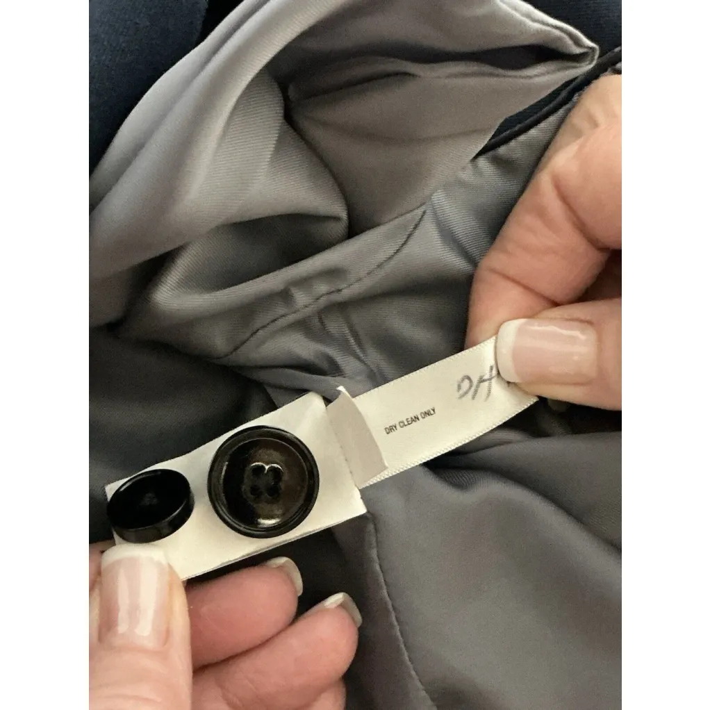 Woman’s Gap Size 0 Blue 2 Button Up Lined Blazer - Image 6