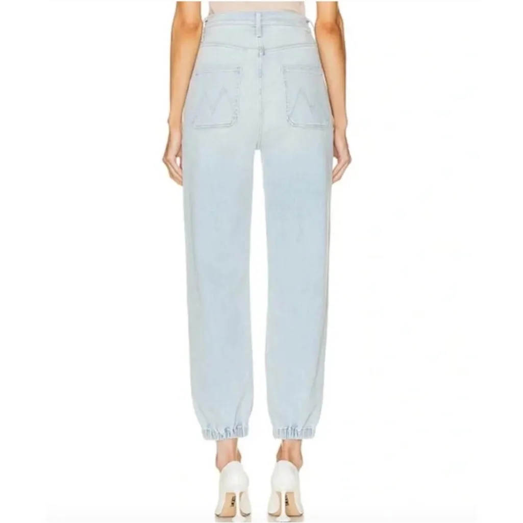 Mother The Wrapper Patch Springy Ankle Jeans in Chill Pill - Image 4