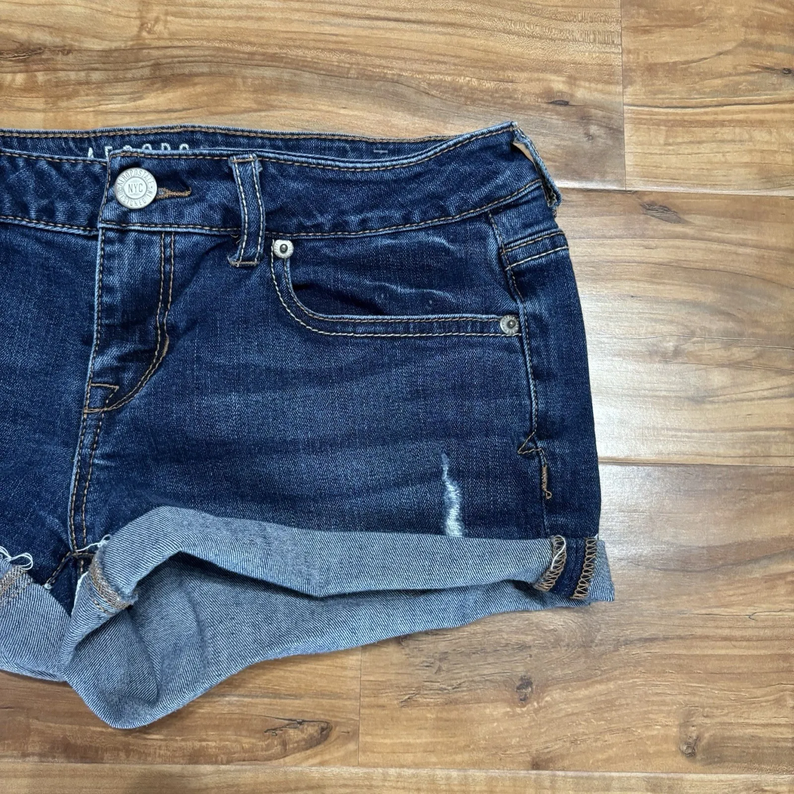 Aeropostale‎ Aero Distressed Rolled Raw Cuff Midi Denim Jean Shorts Sz 4 - Image 3