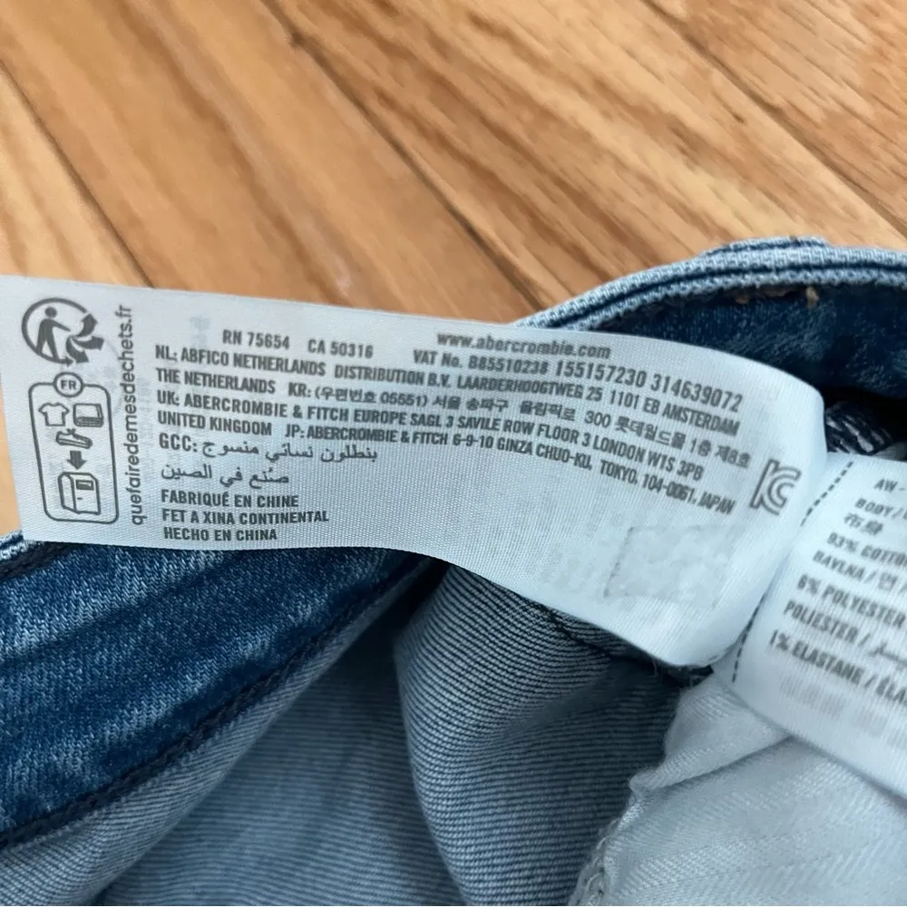 Abercrombie & Fitch The Super Skinny Mid Rise jeans. Size 27/4 - Image 7