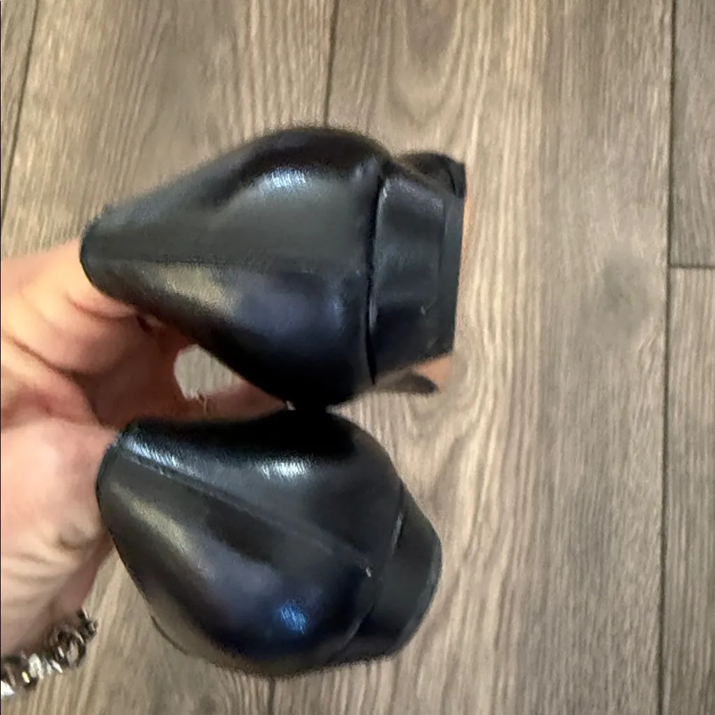 Black Leather pointed Italian Women's Shoes Size 7.5 - Image 7