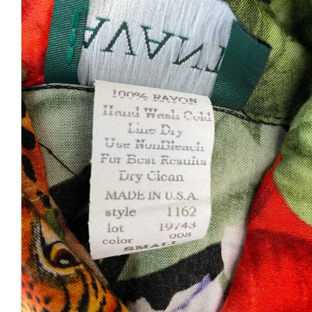 Vintage Jungle Leopard Graphic Button Up Shirt Collar Button Down Size S Green - Image 10