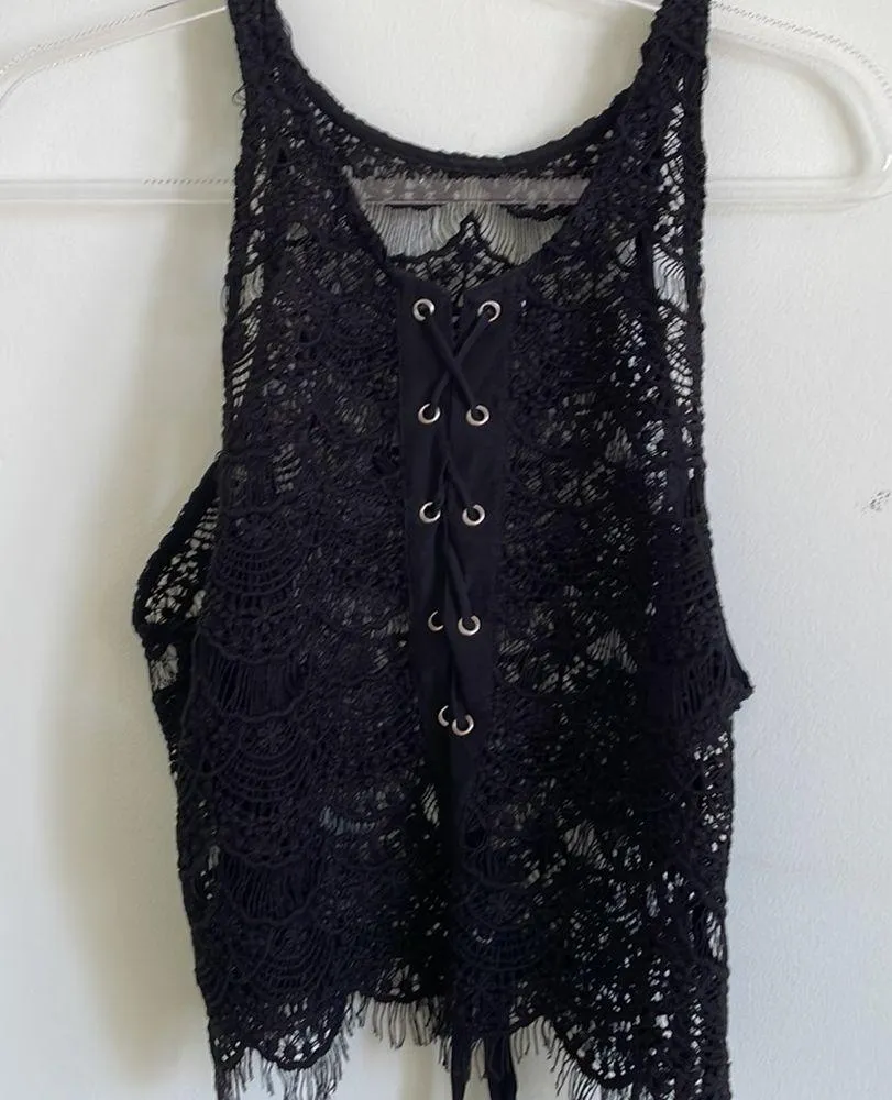 Indah Kera Lace Up Back Cropped Lace Tank in Black Size Medium - Image 3