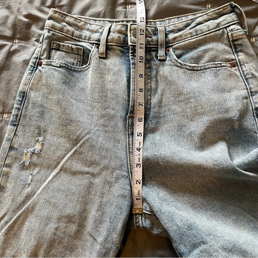 Old Navy Women's High-Waisted OG Straight Ripped Cut-Off Raw Hem Jeans Size 4 - Image 11