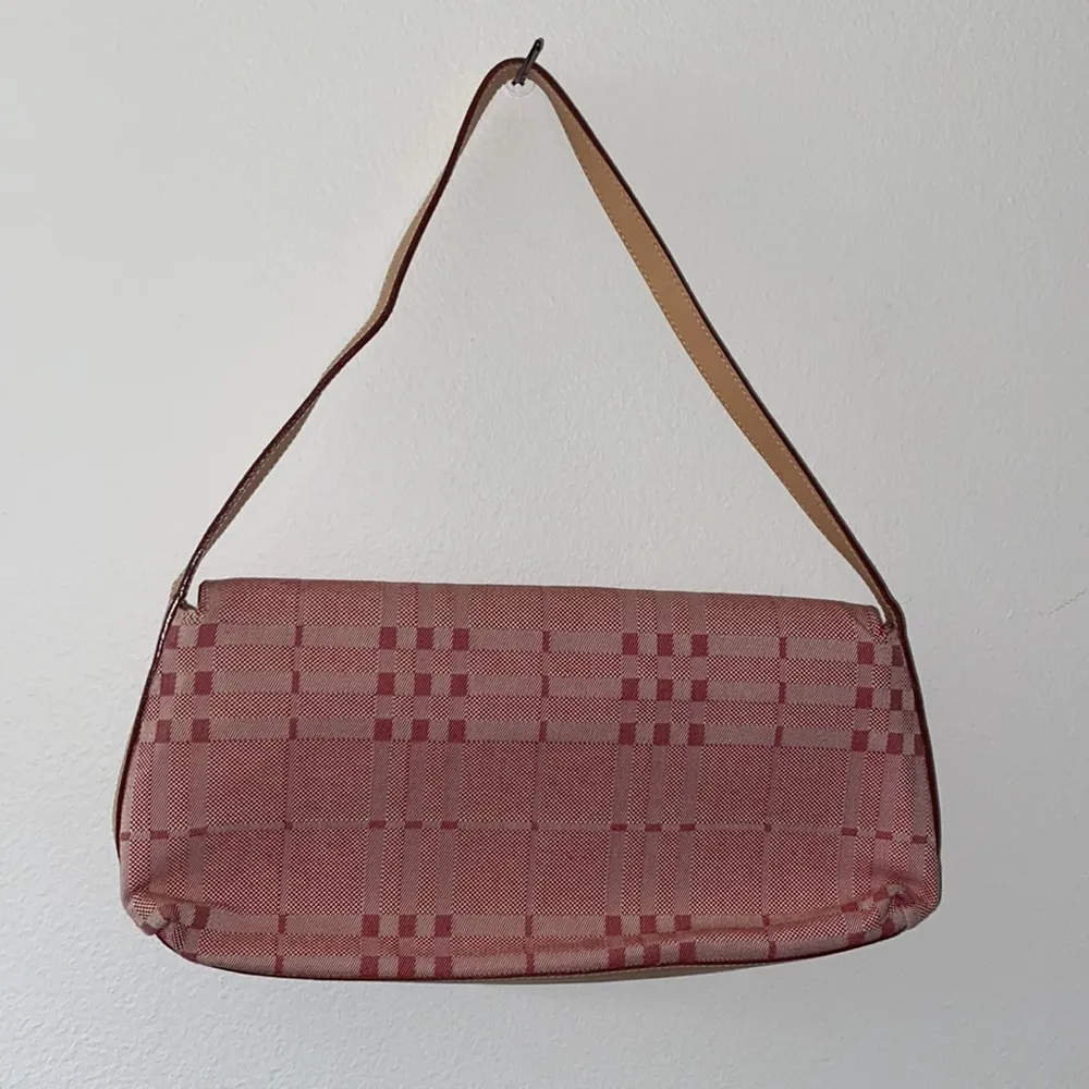 Burberry Vintage Authentic Red Denim Shoulder Bag - Image 3