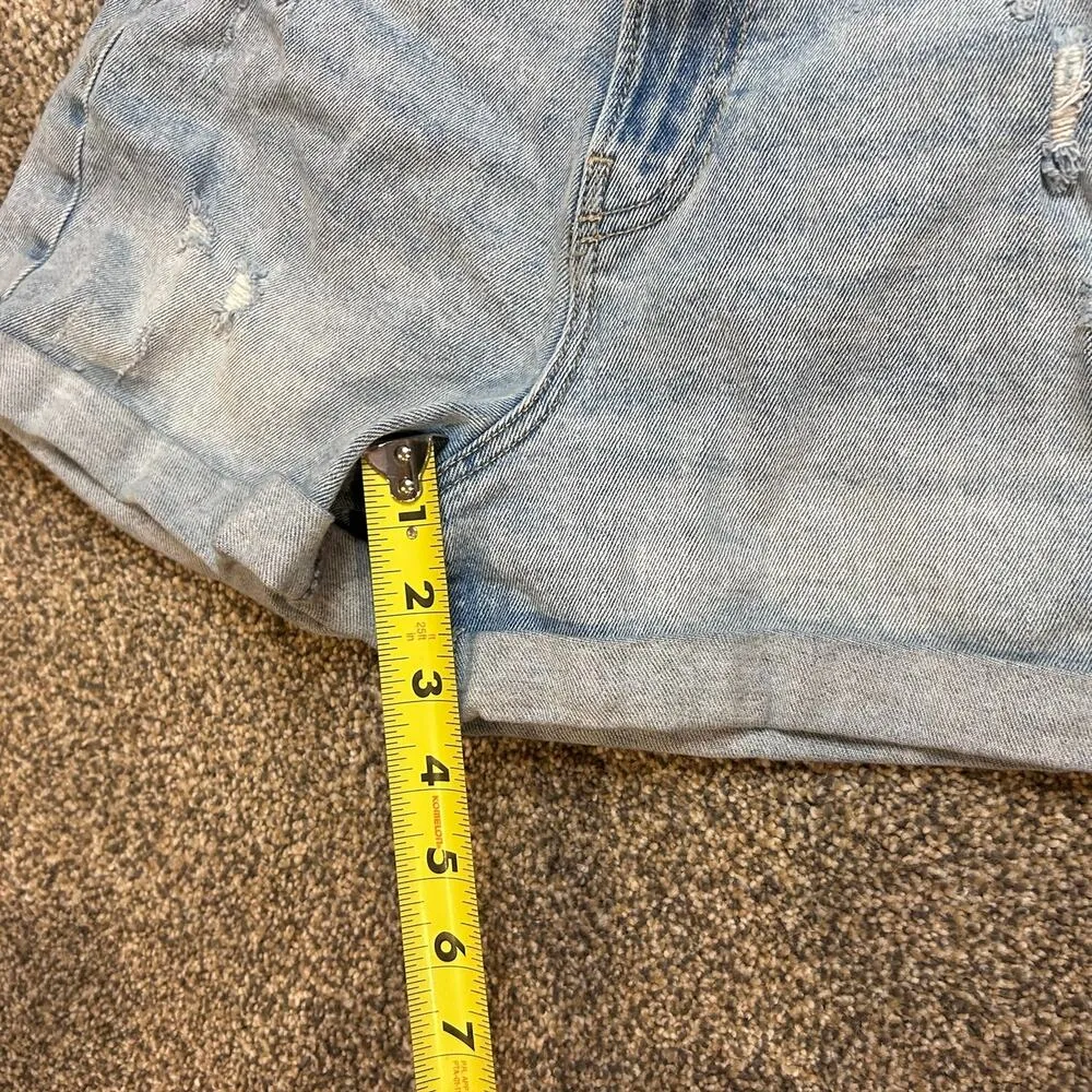 Stradivarius Women's Super High-Rise Light Wash Cuffed Jean Shorts - Size 2 - Image 3