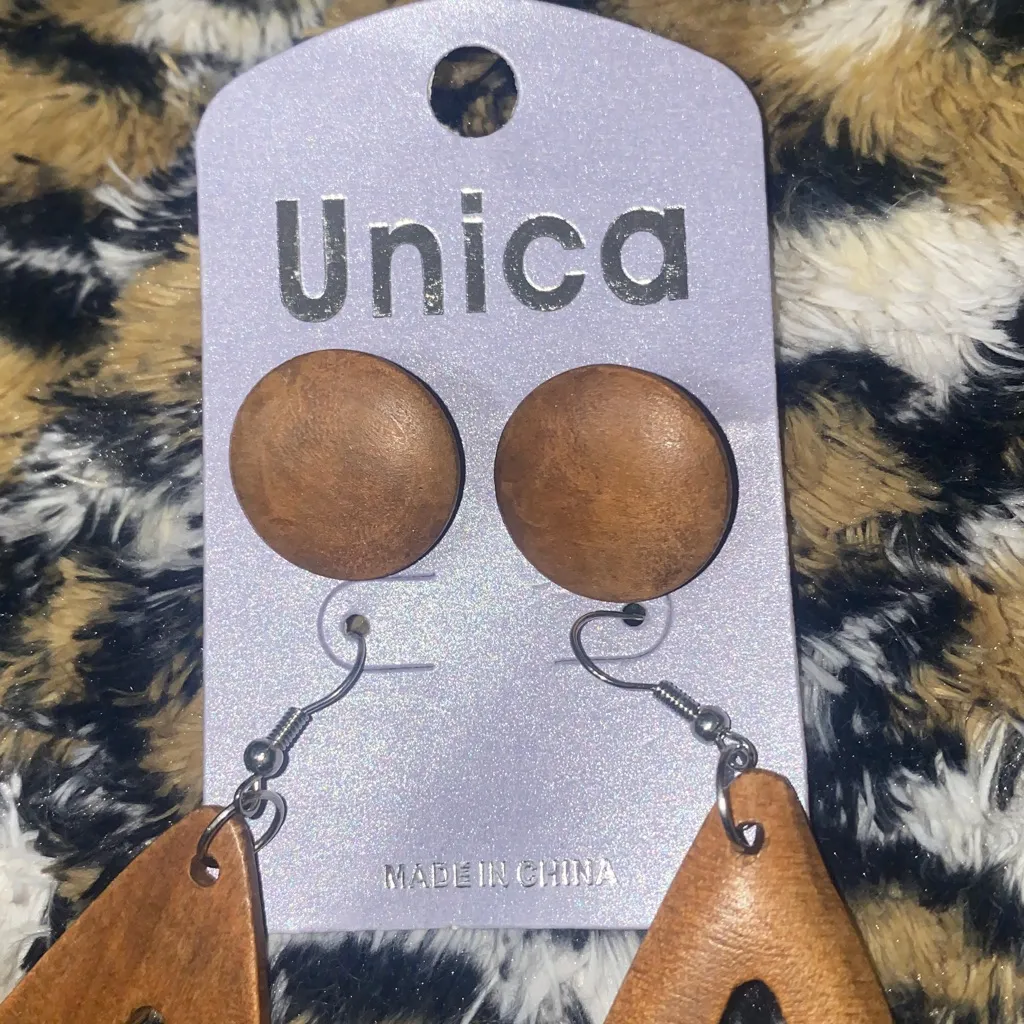 Unica Brown Wooden Chunky Matching Earrings Set Silver - Image 3