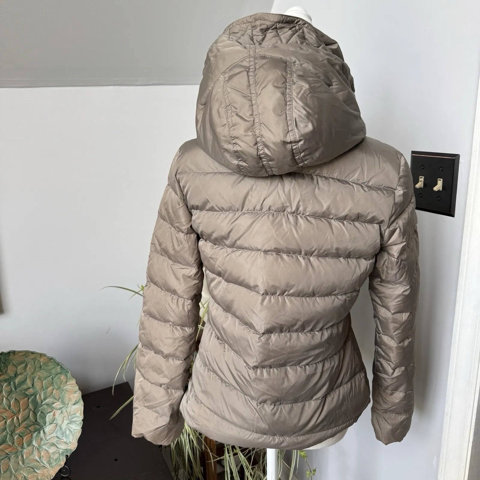 Scotch & Soda Maison Scotch Women's Down Puffer Jacket Taupe Double Hood Sz 1/Sm - Image 3