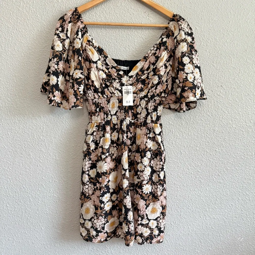 Abercrombie & Fitch Angel Sleeve Smocked Waist‎ Mini Dress Size Small NWT - Image 3