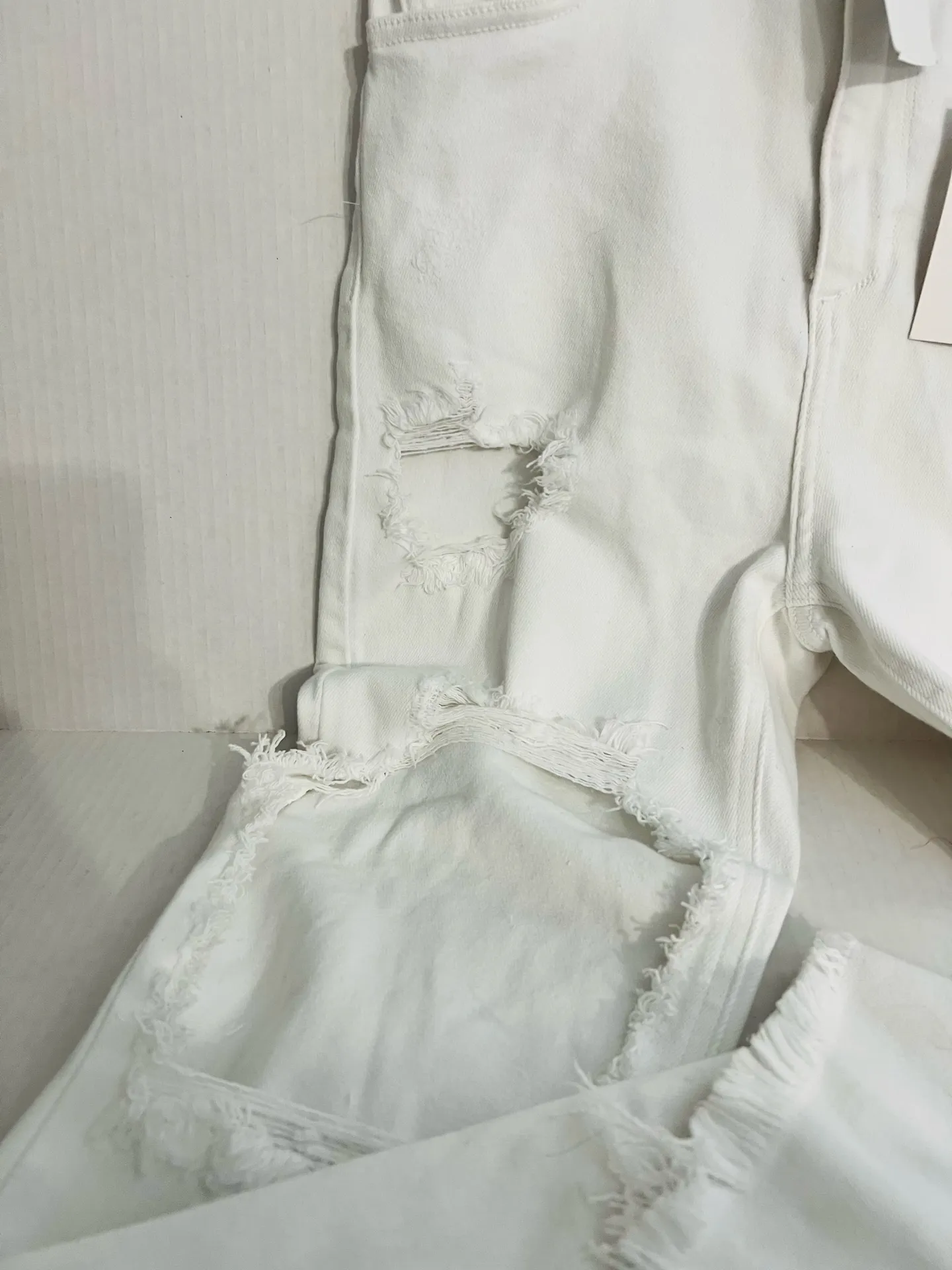 Cello White Mom Distressed Skinny Jeans - Image 3