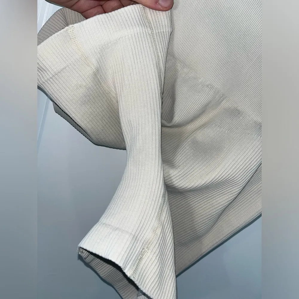 OQQ Spandex Nylon Beige Ribbed Yoga ActiveWear Casual Fitted Stretch Shorts Sz S - Image 9