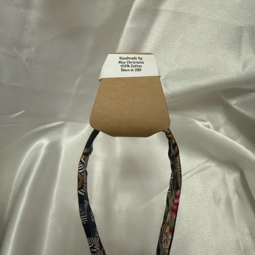 Handmade Floral Butterfly Wristlet Keychain with Black Pompom - Image 6