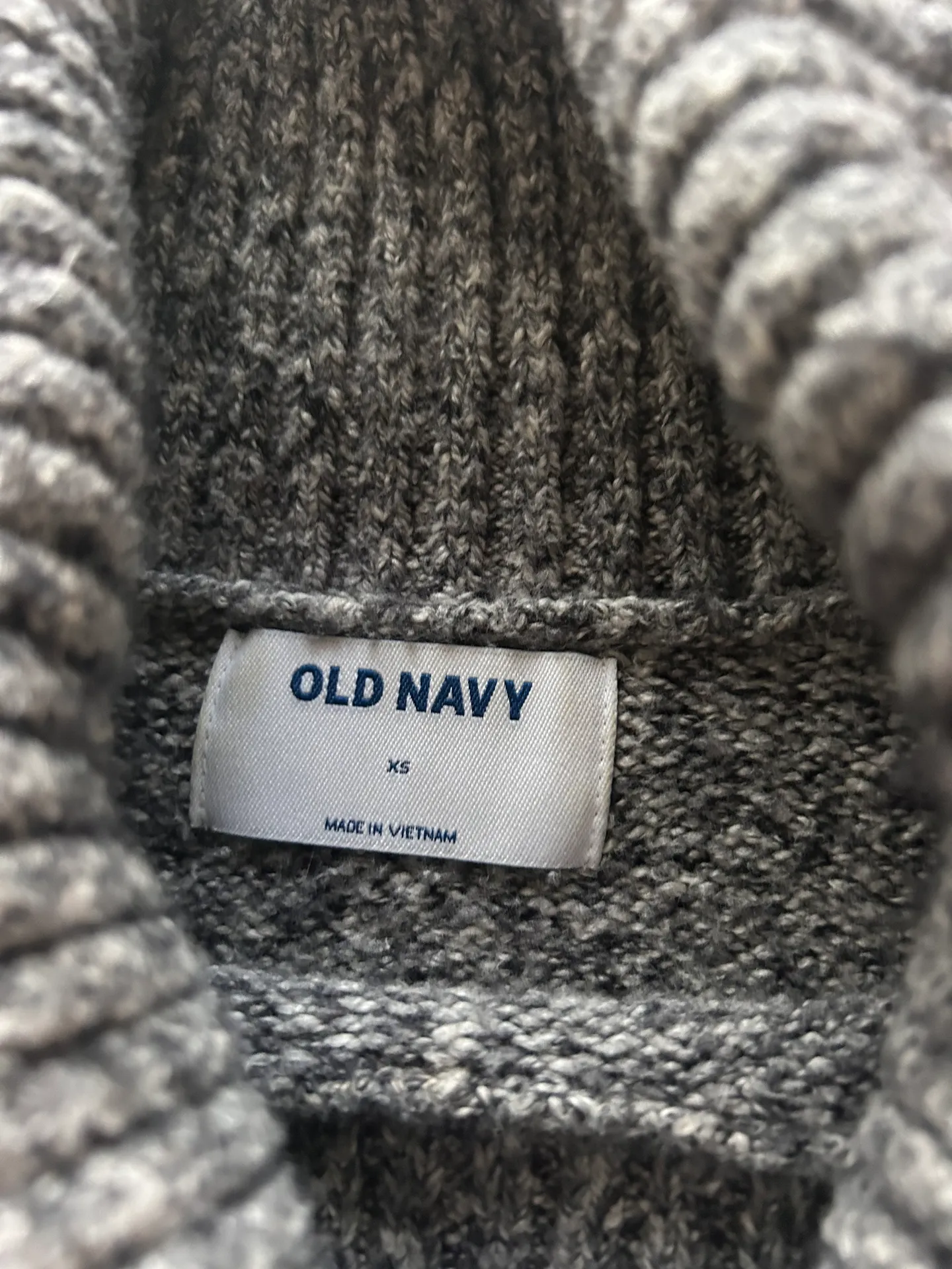 Old Navy Sweater - Image 4
