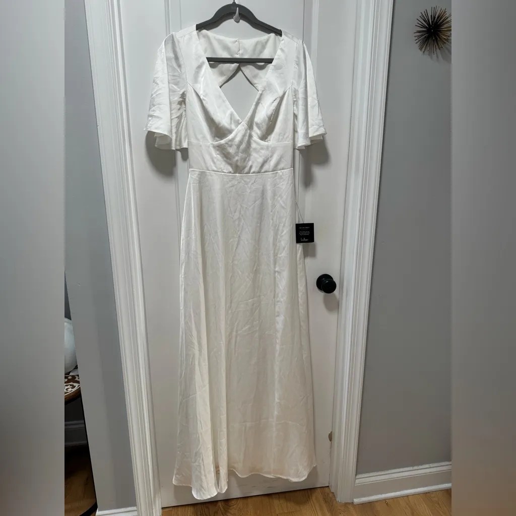Lulus Elegant Confidence NWT Medium White Satin Flutter Sleeve Cutout Maxi Dress - Image 3