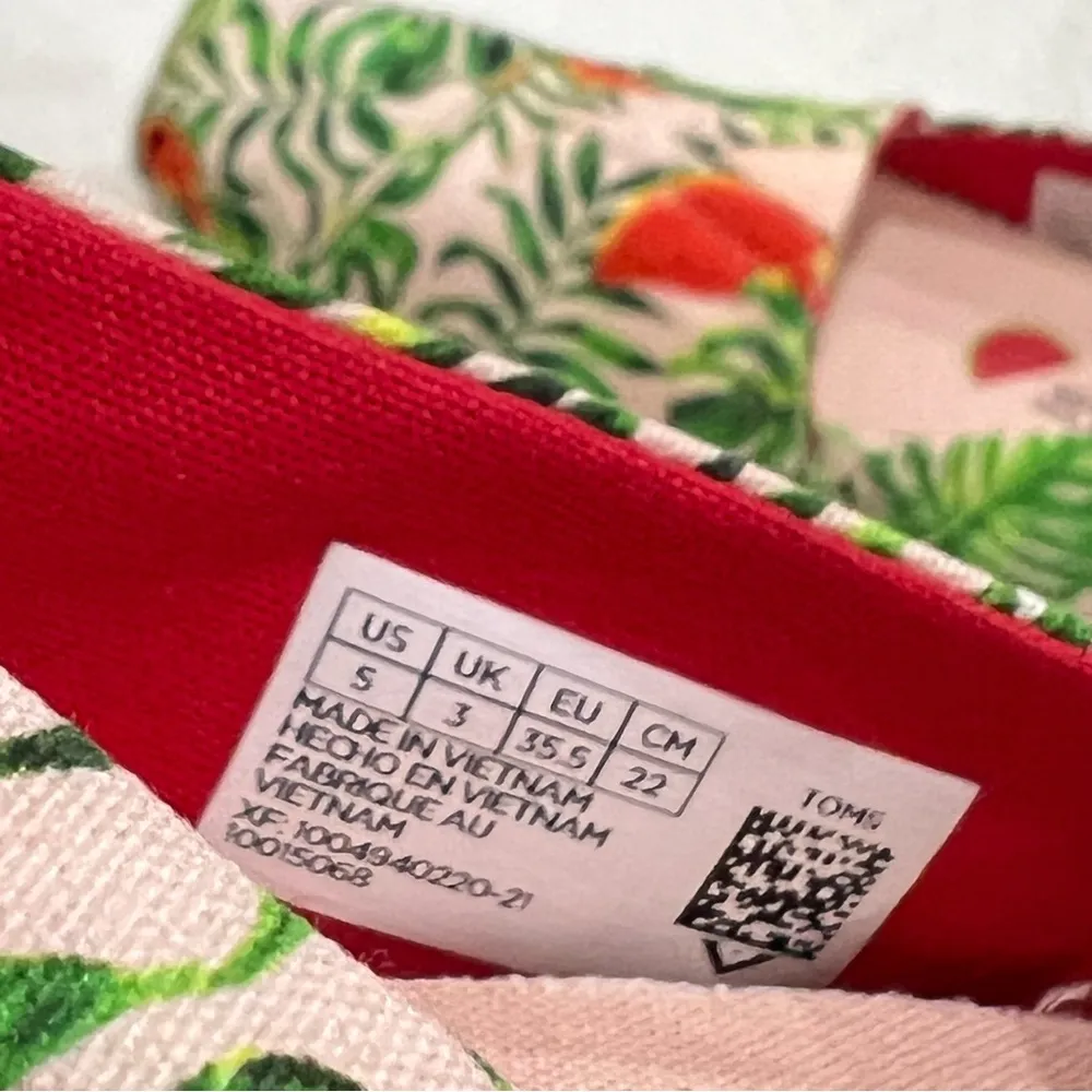 Toms Classic Spanish Villa Watermelon Palms Print Shoes Size 5 - Image 11