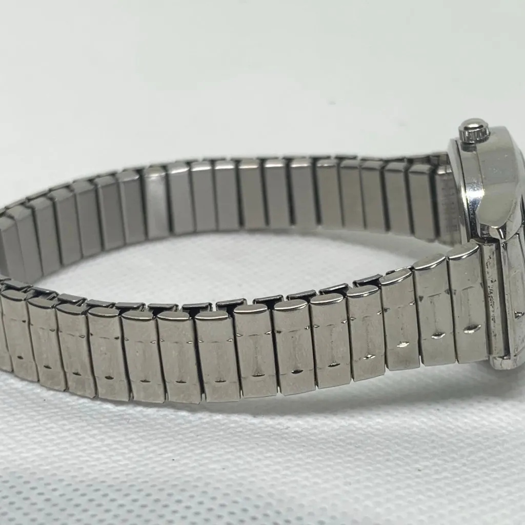 Women’s Accutime wrist watch silver tone 28mm round quartz analog running - Image 5