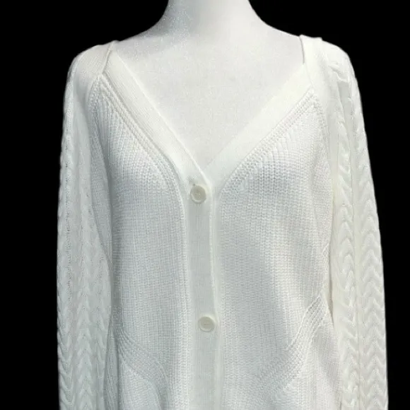 Sweet creamy White Women's cable knit Sweater Size L - Image 3