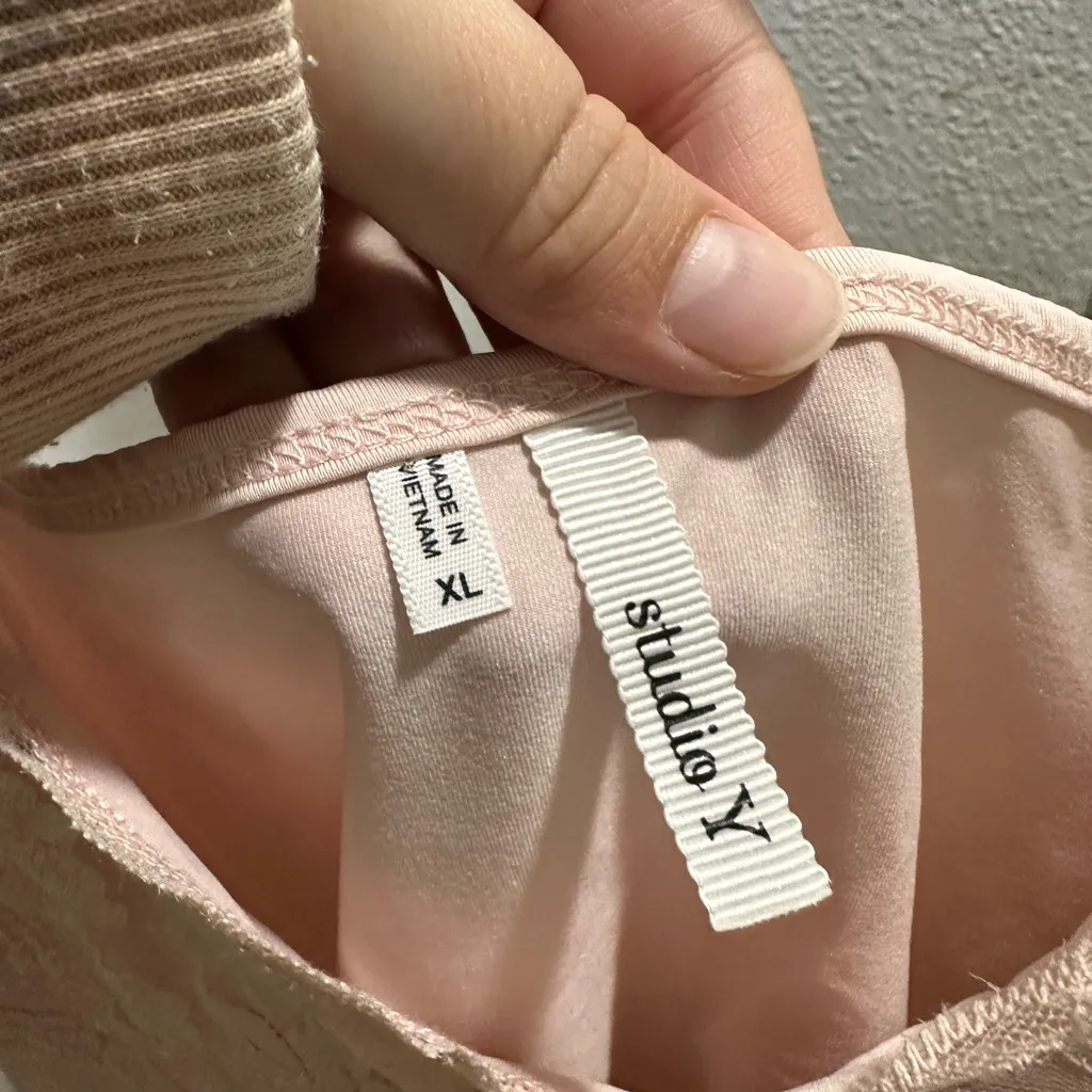 Studio y xl top - Image 2